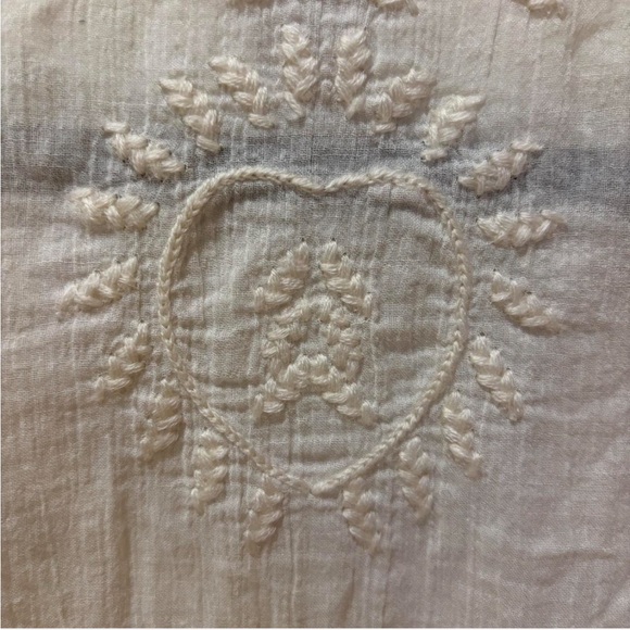 Vintage Abercrombie & Fitch Cream Embroidered Blouse - Picture 4 of 4